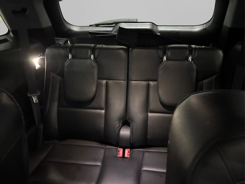 Used 2022 Ford Explorer Limited w/ Equipment Group 301A image 39
