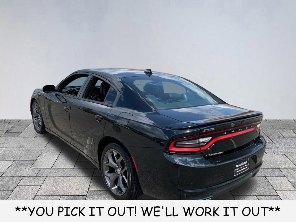 Used 2015 Dodge Charger R/T w/ Plus Group RWD image 5