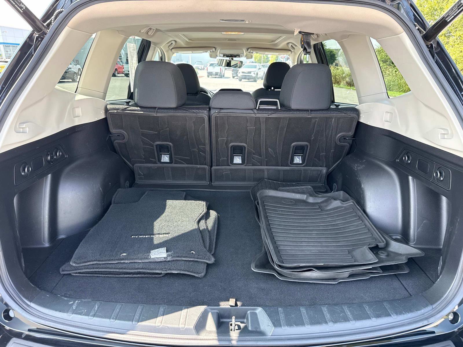 Used 2020 Subaru Forester Premium image 21