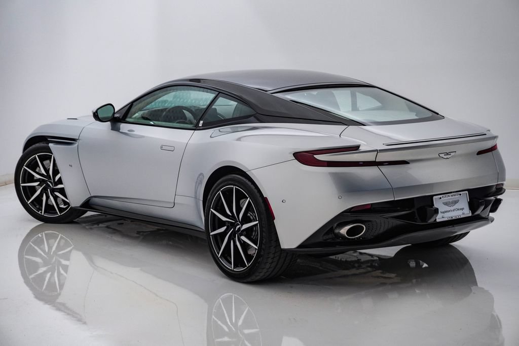 Used 2017 Aston Martin DB11 V12 RWD image 10