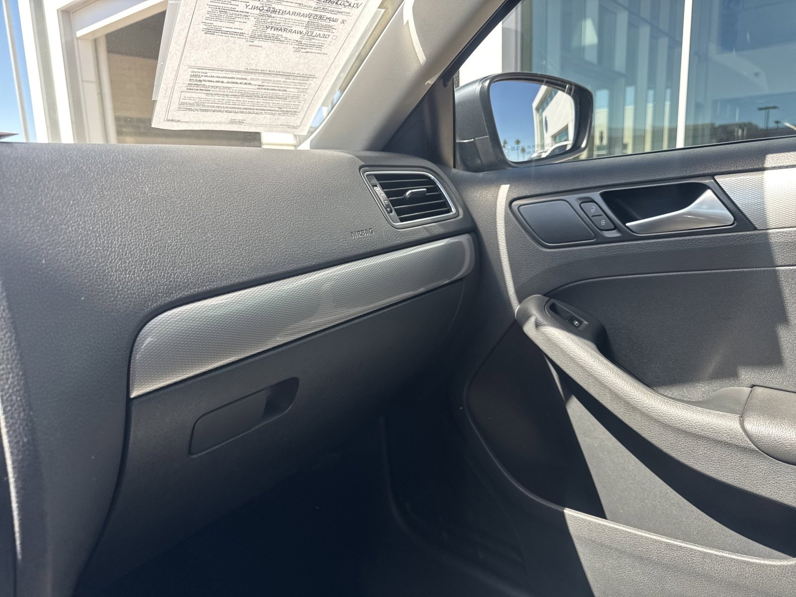 Used 2017 Volkswagen Jetta S image 25