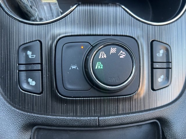 Used 2023 GMC Acadia SLT image 34