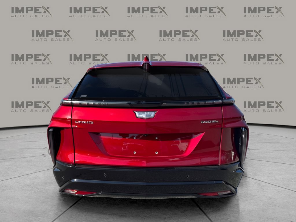 Used 2024 Cadillac Lyriq Sport AWD/4WD image 4