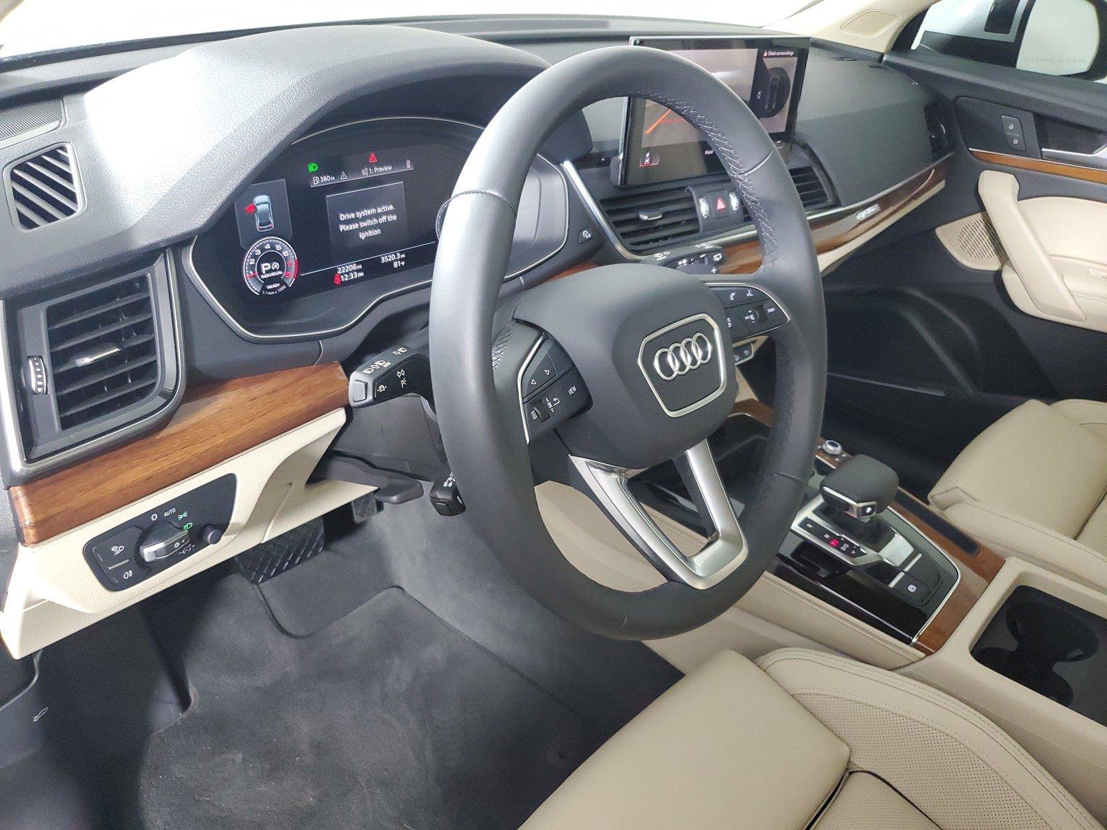 Used 2023 Audi Q5 2.0T Premium Plus w/ Premium Plus Package AWD/4WD image 24