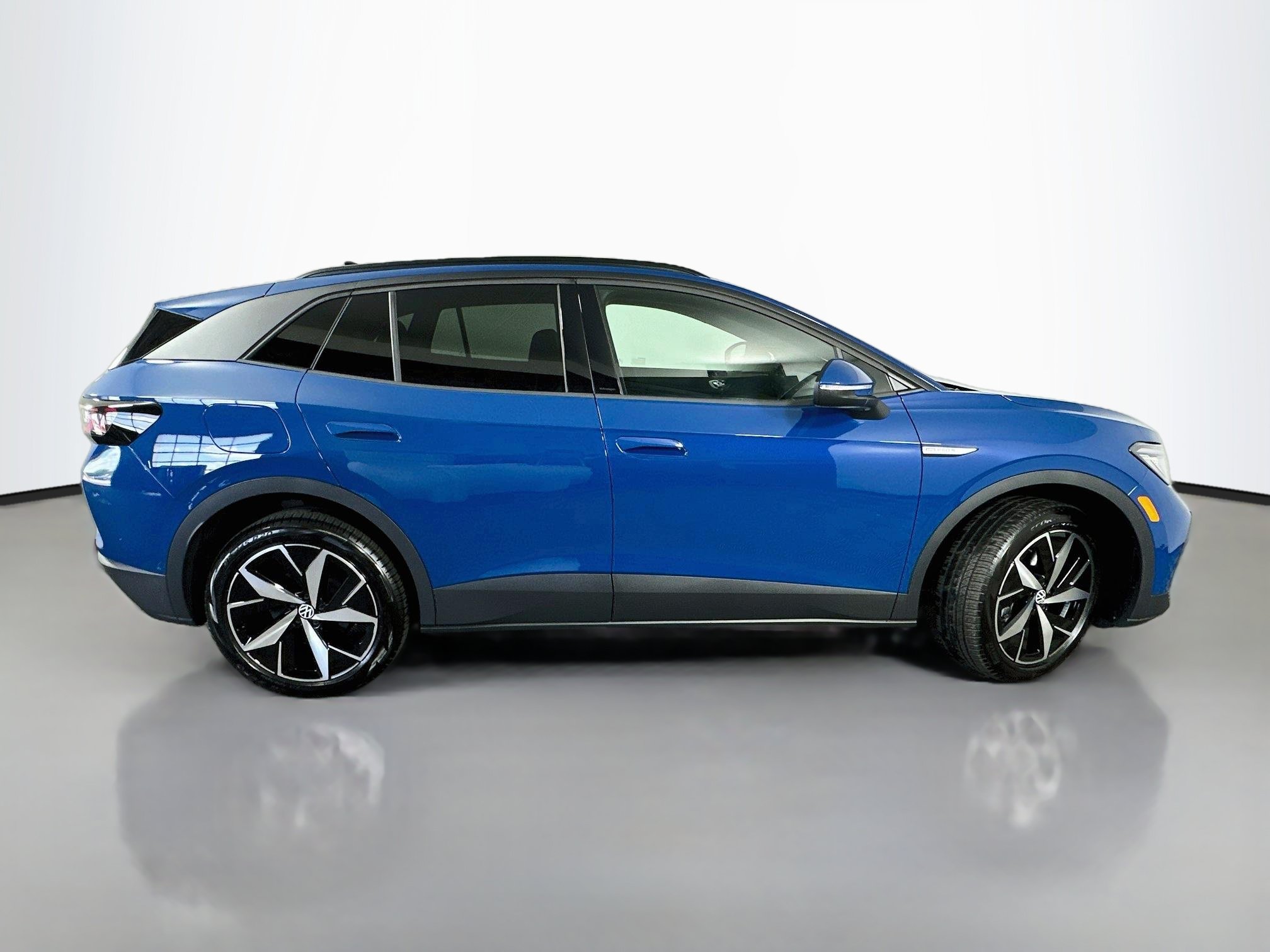 Used 2025 Volkswagen ID.4 Pro S AWD/4WD image 8
