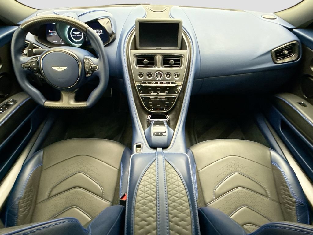 Used 2022 Aston Martin DBS Superleggera RWD image 13