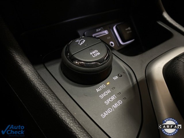 Used 2017 Jeep Cherokee Overland w/ Technology Group image 48