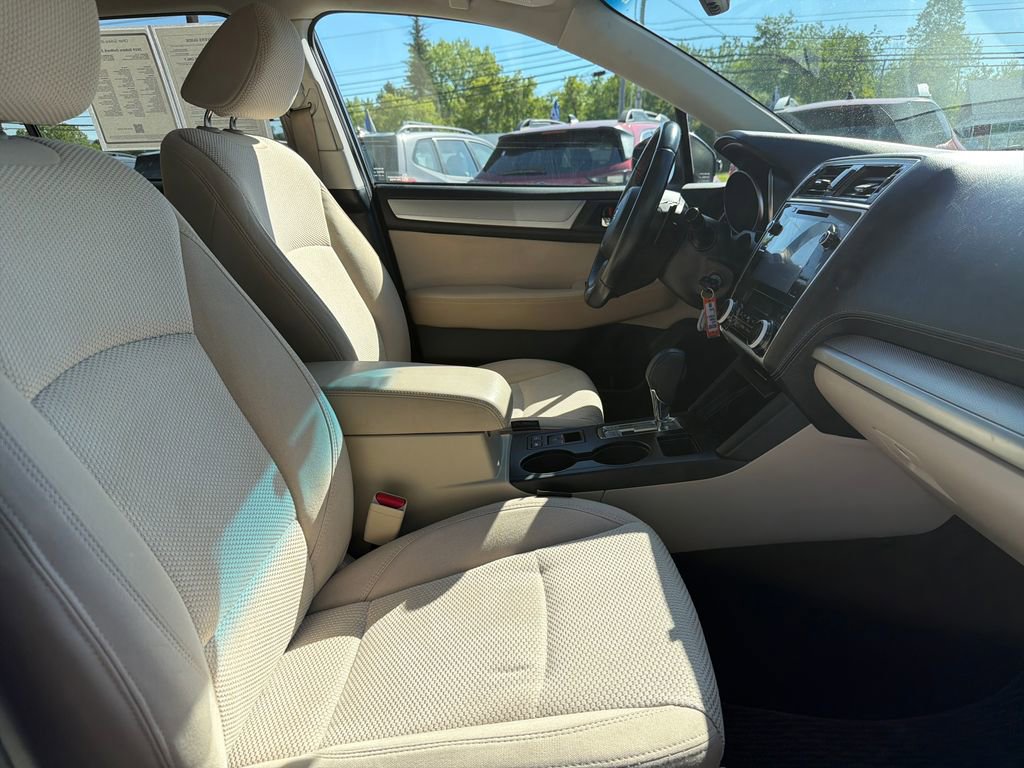 Used 2019 Subaru Outback 2.5i Premium AWD/4WD image 35