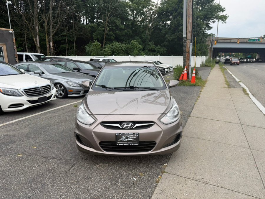 Used 2014 Hyundai Accent GLS FWD image 14