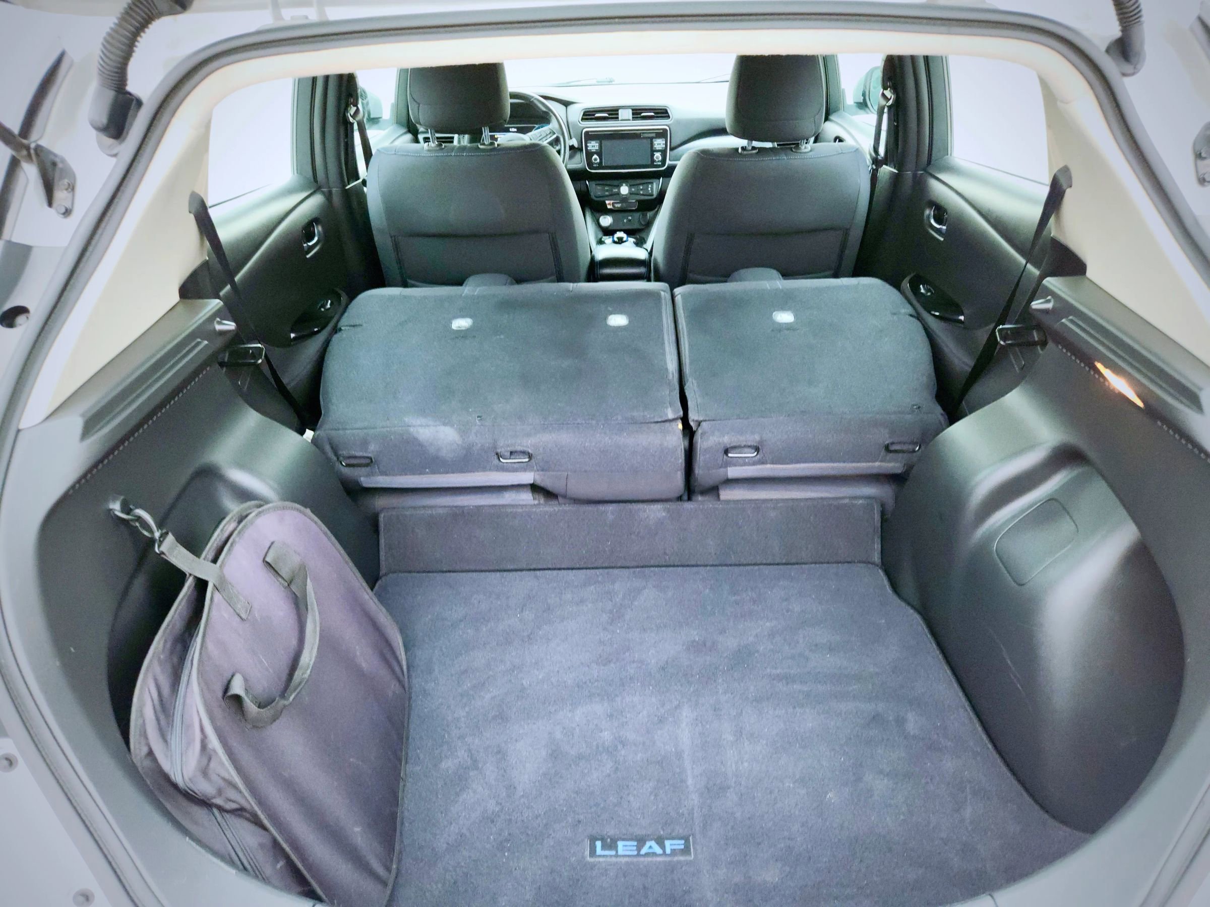 Used 2018 Nissan Leaf SV FWD image 24