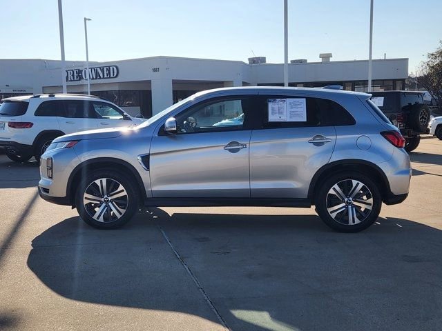 Used 2025 Mitsubishi Outlander Sport AWD image 12