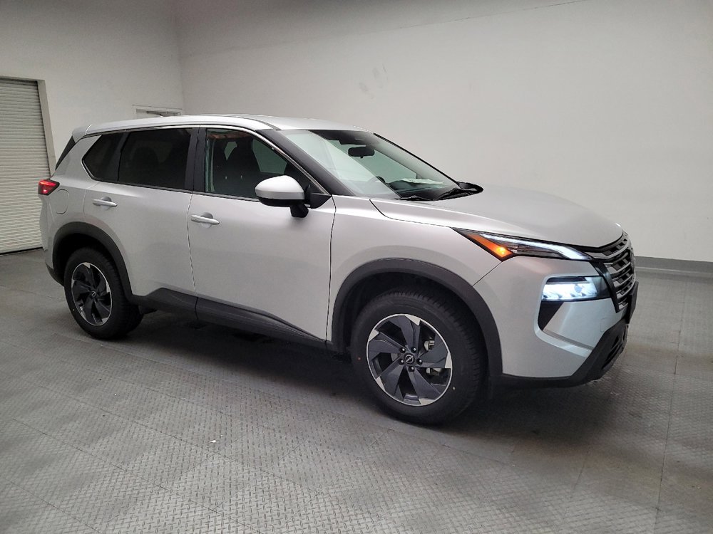 Used 2024 Nissan Rogue SV image 11