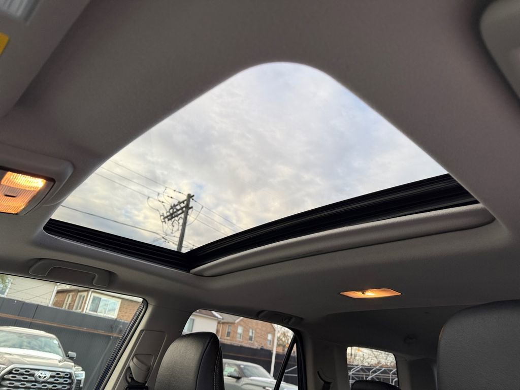 Certified 2022 Toyota 4Runner Limited image 28