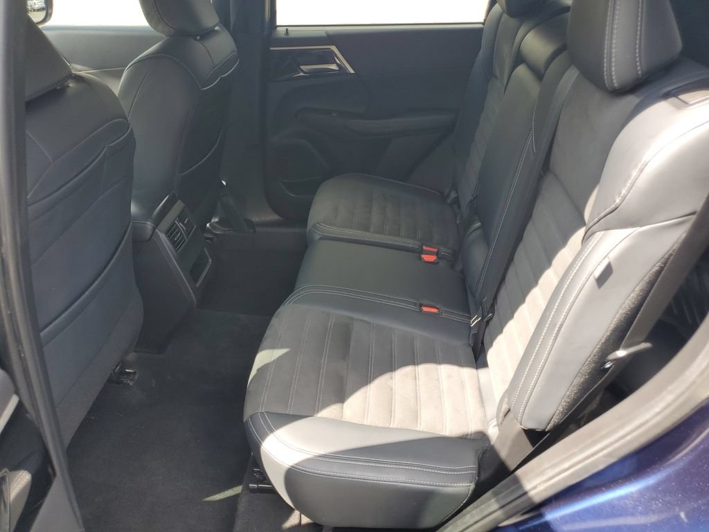 Used 2024 Mitsubishi Outlander SE FWD image 25