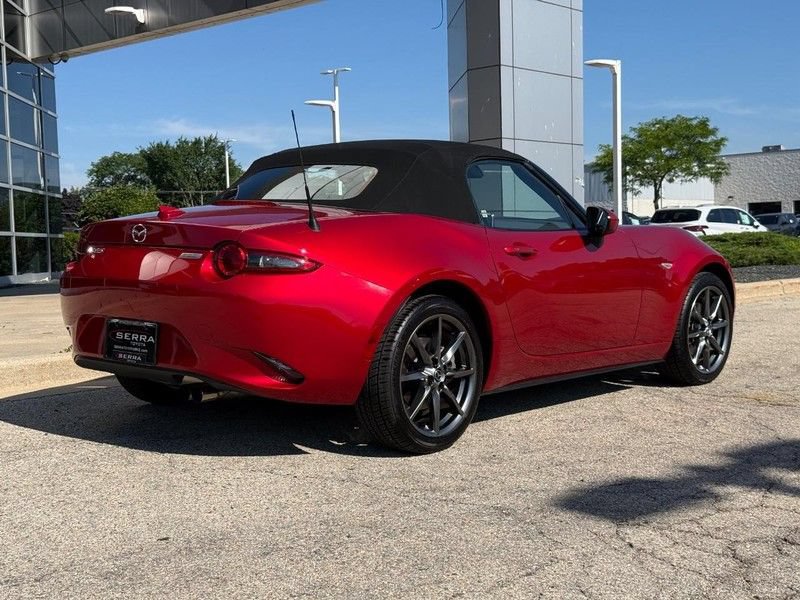 Used 2016 MAZDA MX-5 Miata Grand Touring RWD image 3