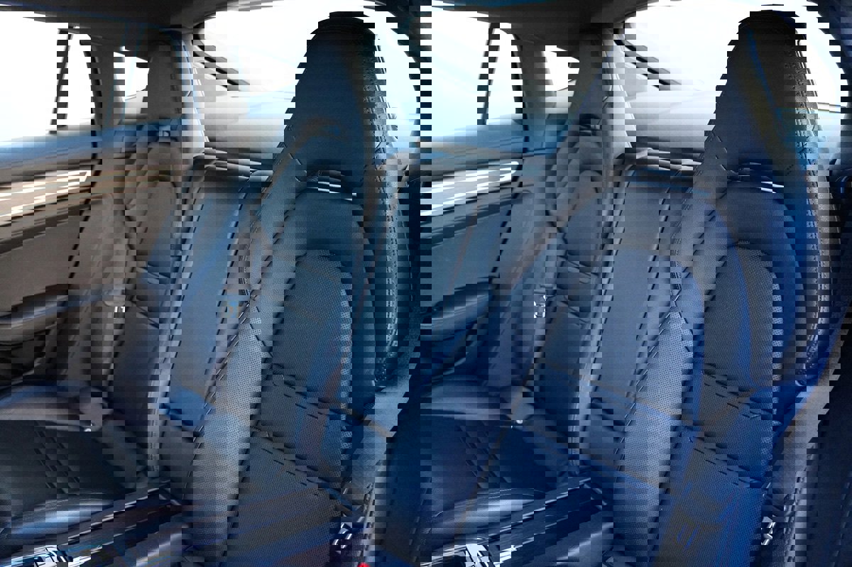 Used 2020 Porsche Panamera 4 image 27