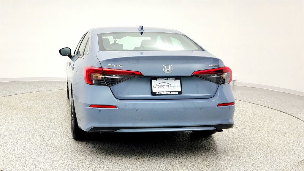 Used 2023 Honda Civic Touring image 6