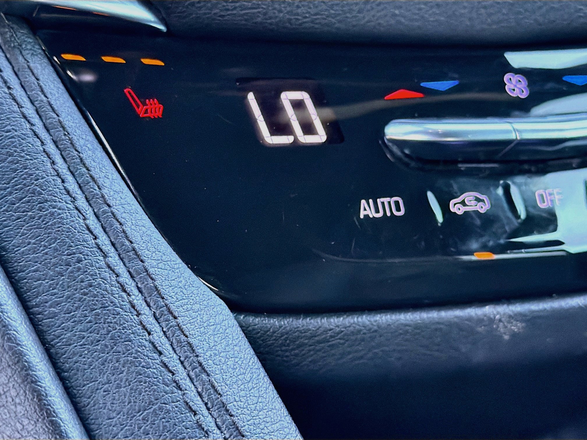 Used 2020 Cadillac XT5 Premium Luxury FWD image 21