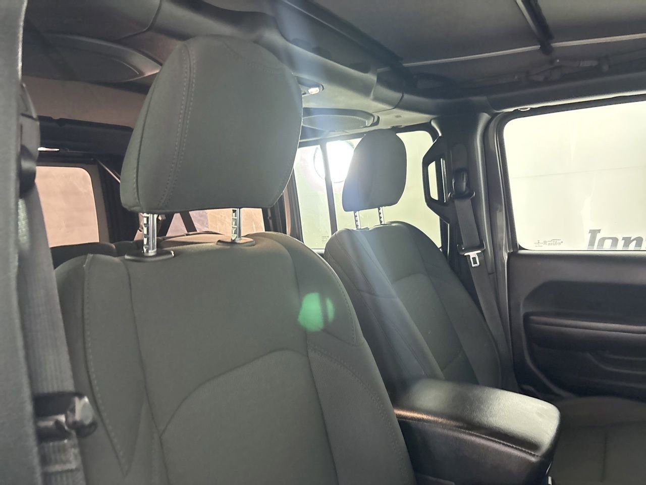 Used 2021 Jeep Wrangler Unlimited Sport image 26