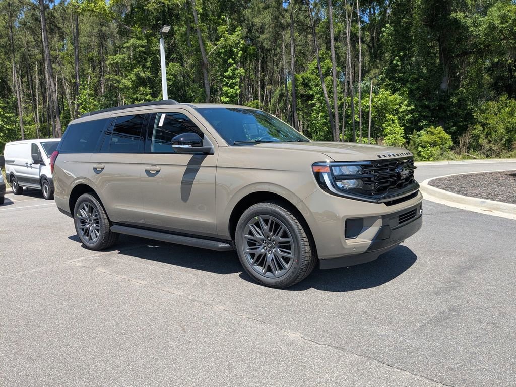 New 2026 Ford Expedition Platinum image 2