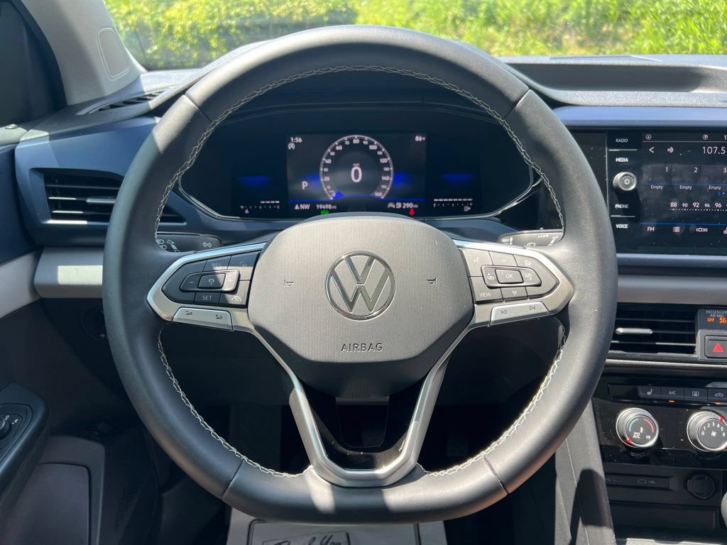 Certified 2023 Volkswagen Taos SE w/ Panoramic Sunroof Package FWD image 16