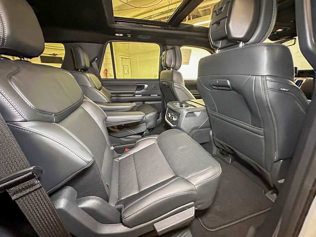 New 2026 Ford Expedition Platinum w/ Stealth Performance Package image 4