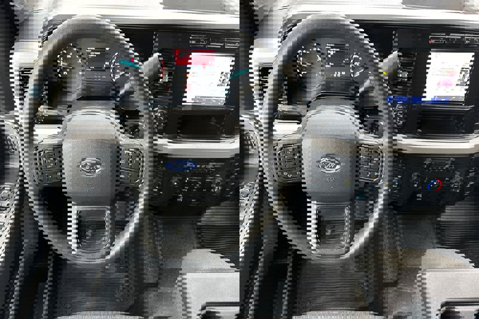 Used 2023 Ford F350 XLT w/ 360-Degree Camera Package image 15