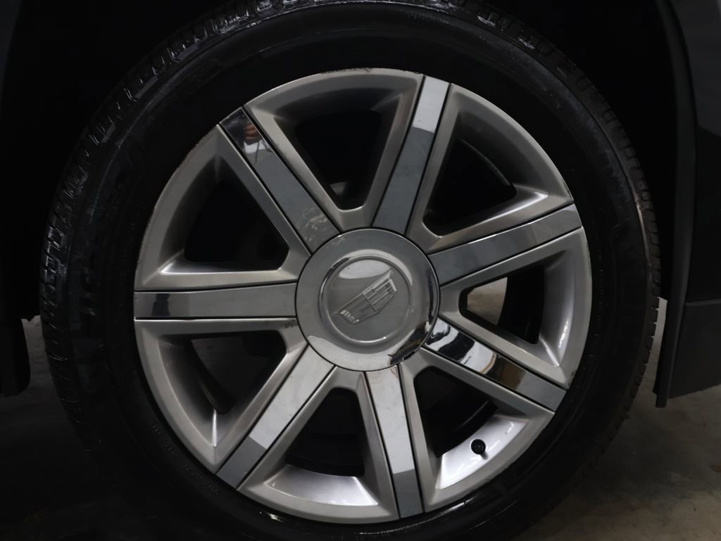 Used 2020 Cadillac Escalade Luxury AWD/4WD image 37