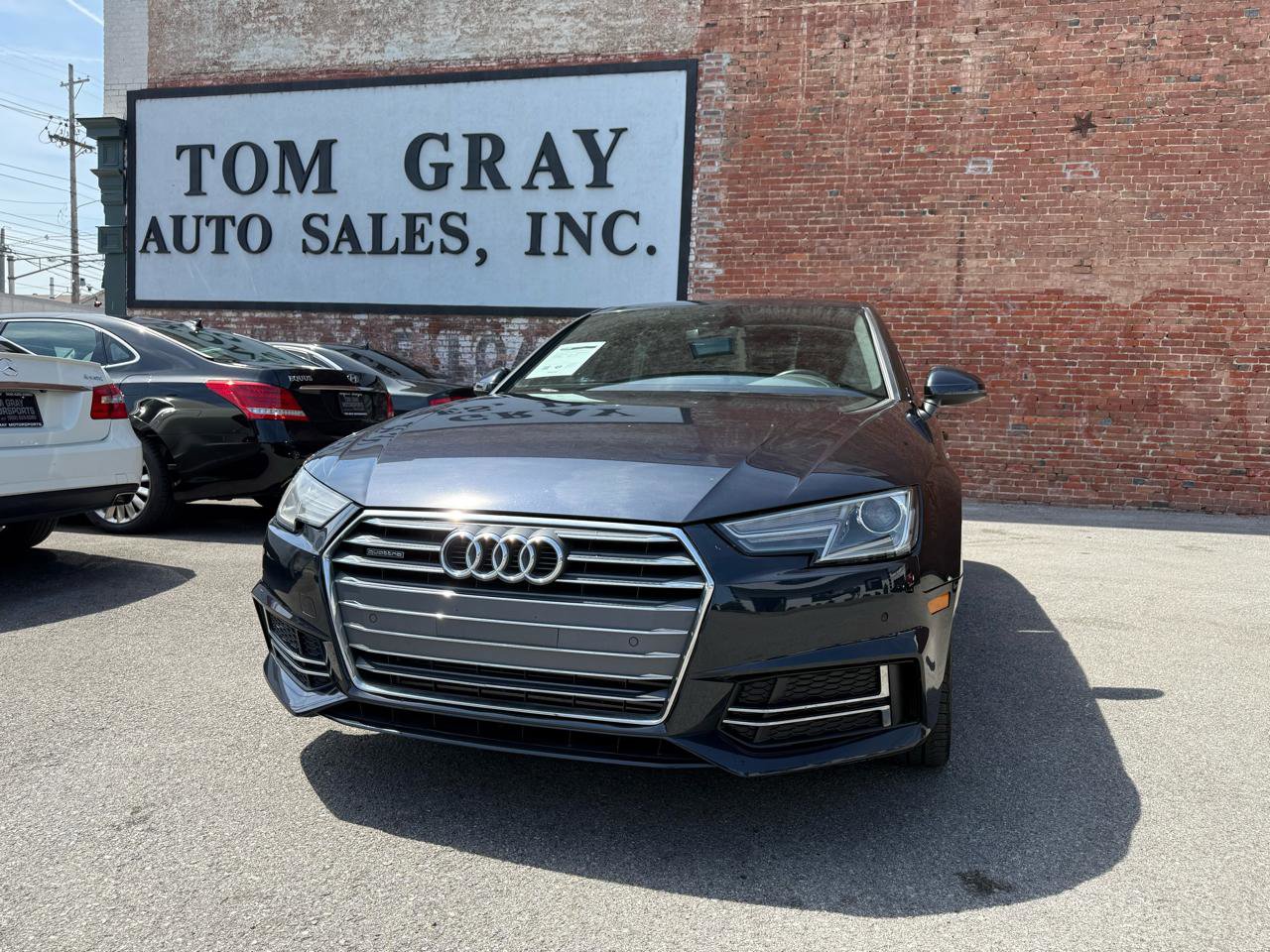 Used 2018 Audi A4 2.0T Ultra Premium w/ 18" Wheel Package FWD image 1
