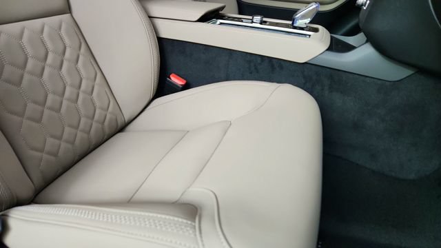 New 2026 Volvo XC90 T8 Plus w/ Protection Package Premier AWD/4WD image 39