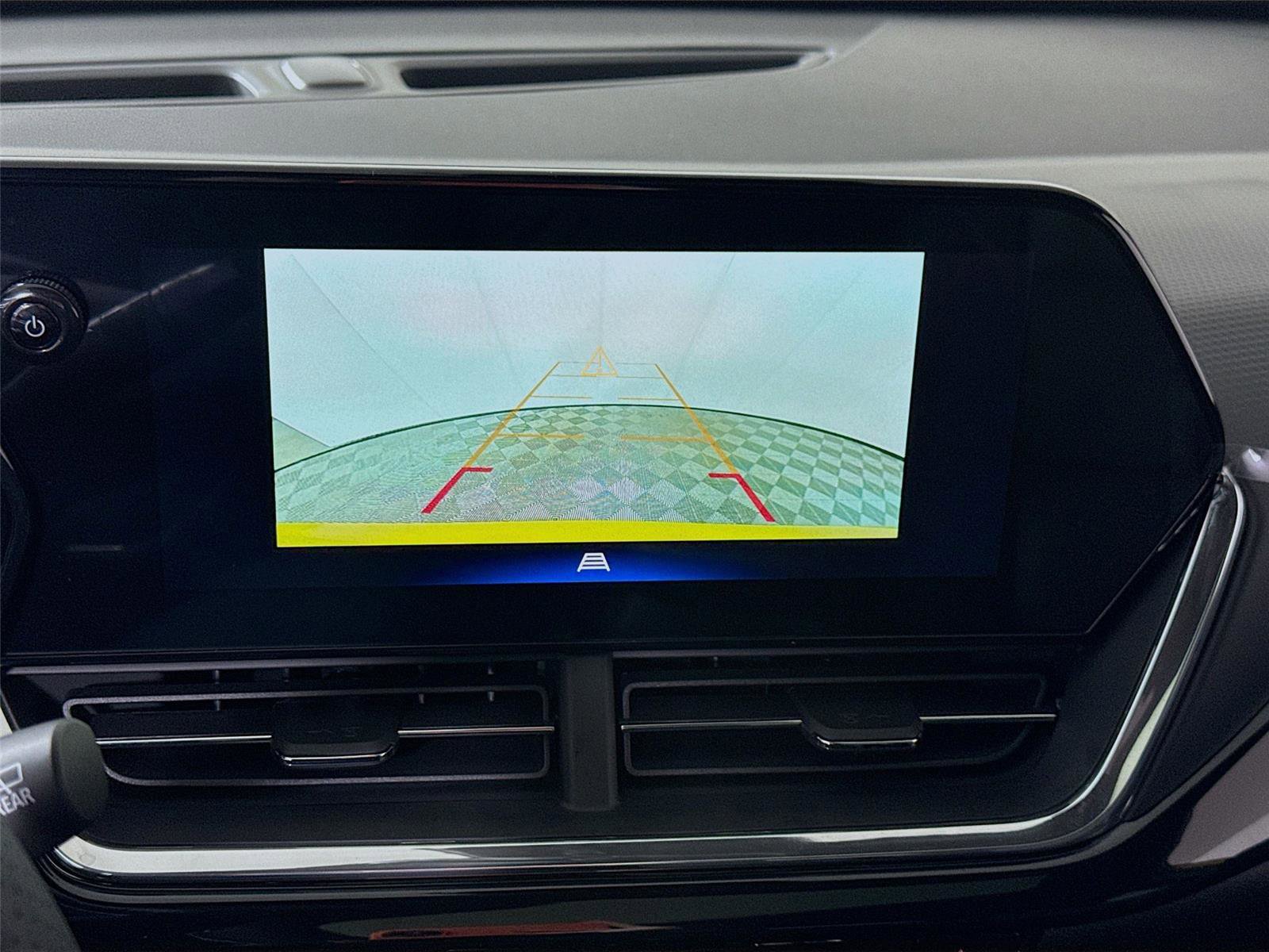 New 2025 Chevrolet Trax RS w/ Sunroof Package image 8