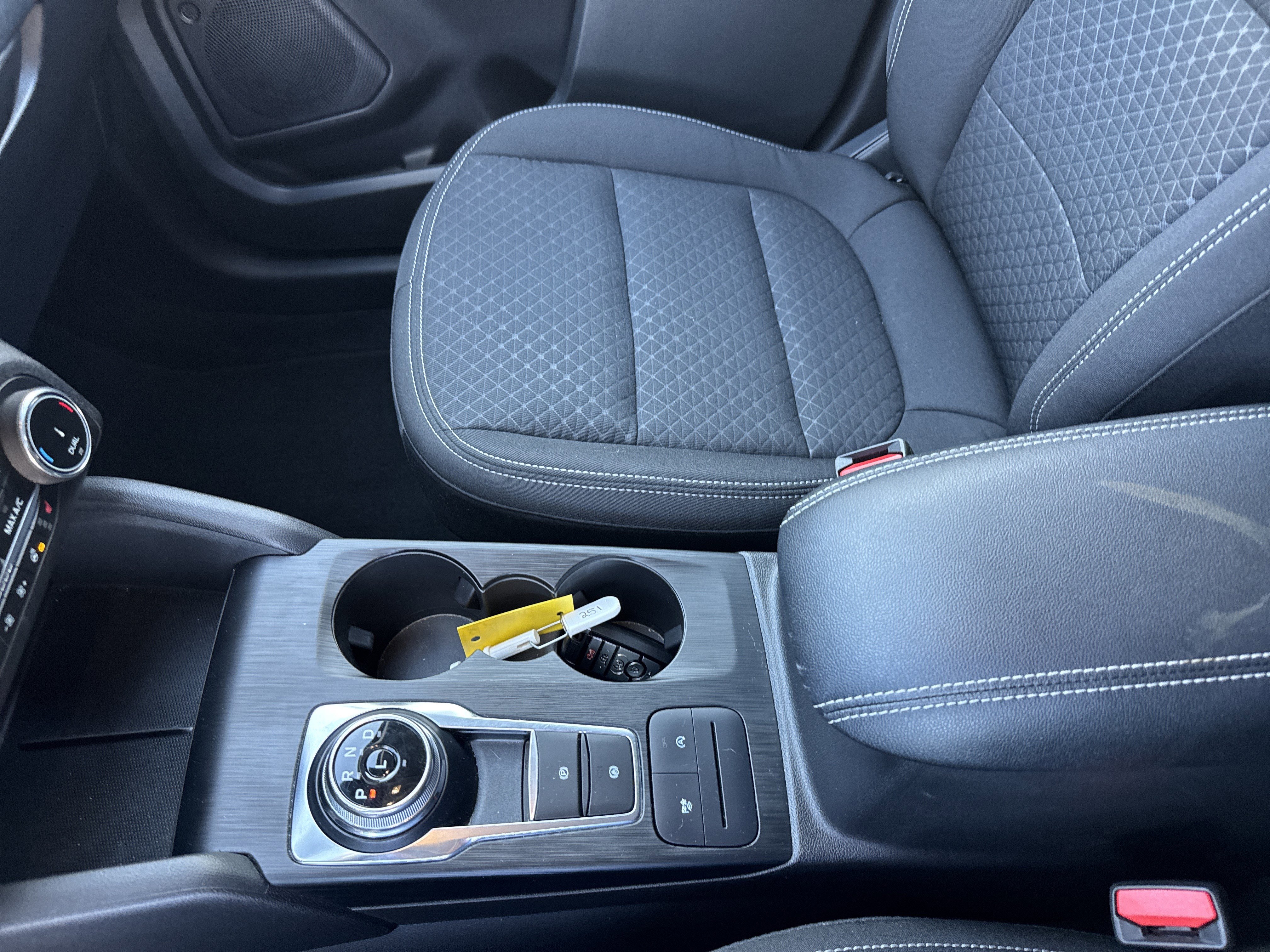 Used 2024 Ford Escape Active w/ Cold Weather Package image 34