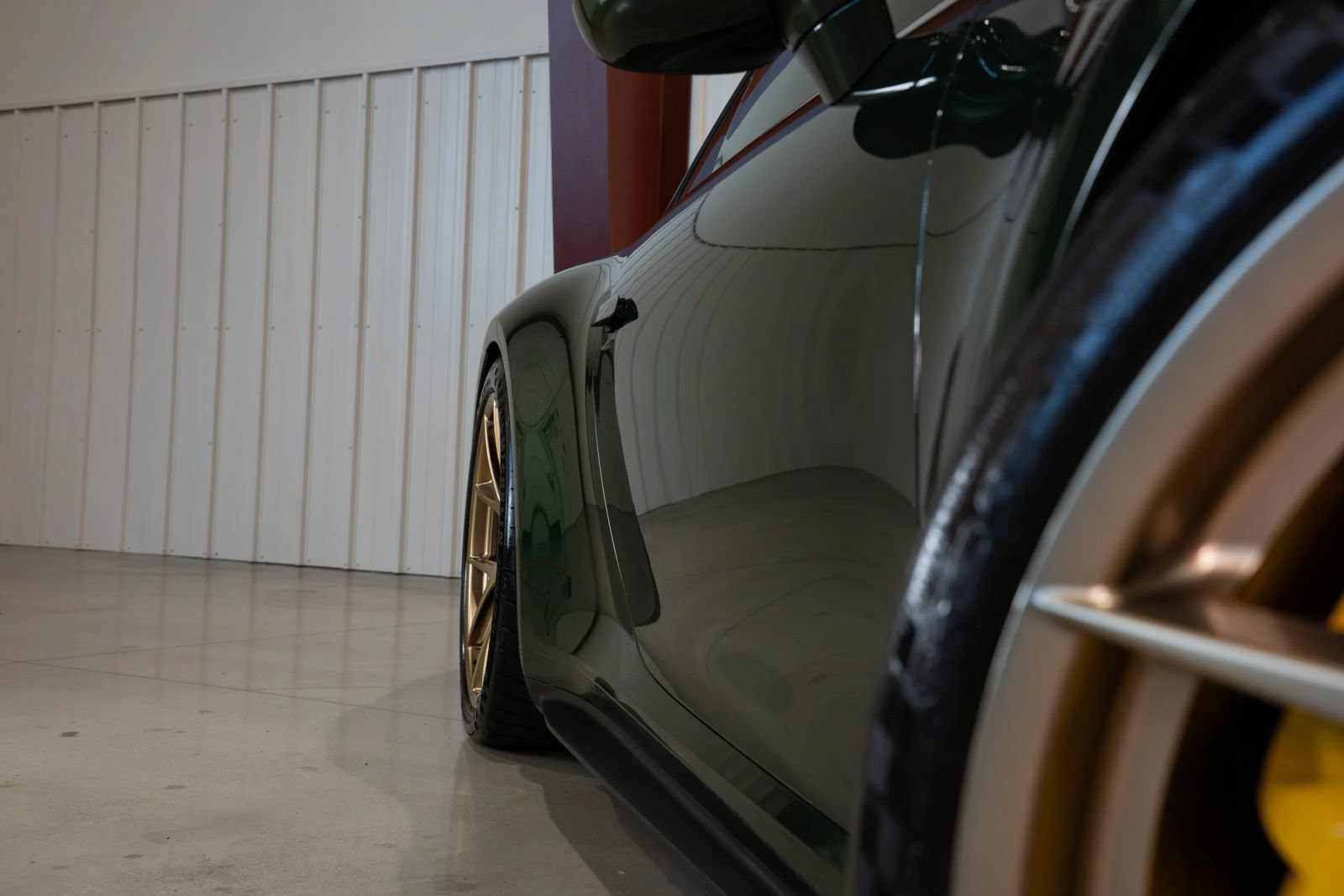 Used 2025 Porsche 911 GT3 RWD image 27