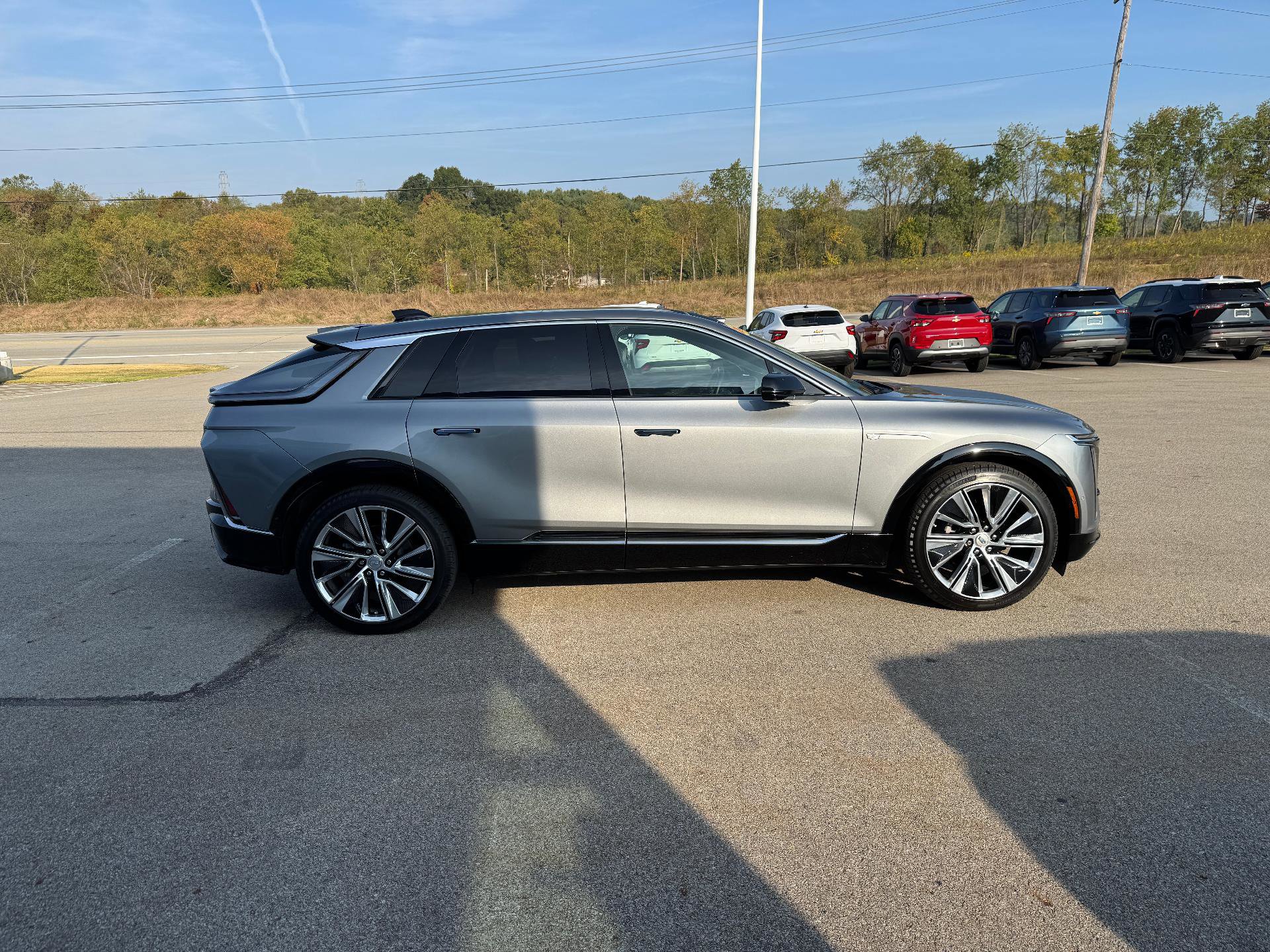 Used 2024 Cadillac Lyriq Luxury w/ LPO, Floor Liner Package image 6