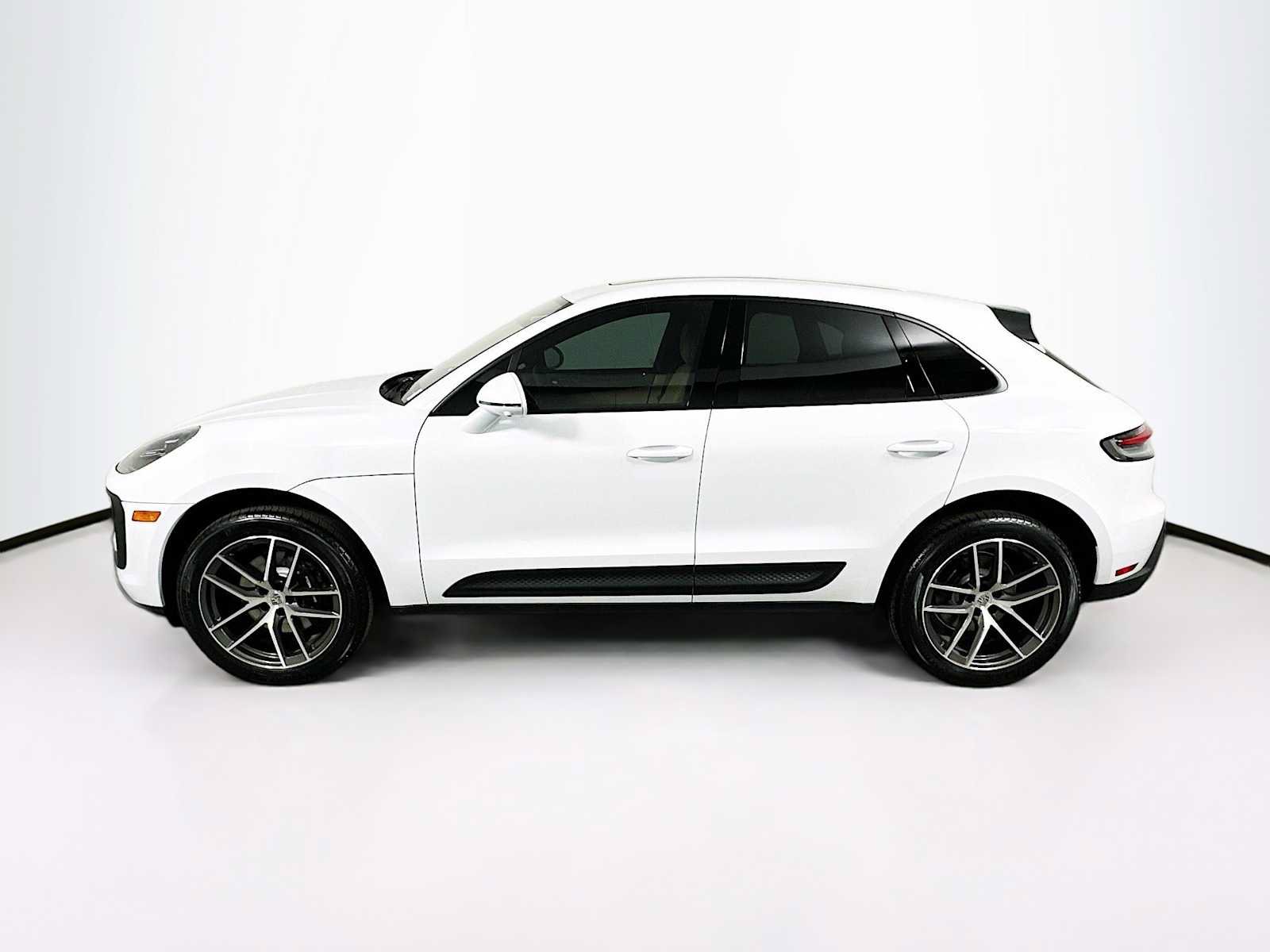 New 2026 Porsche Macan AWD/4WD image 2