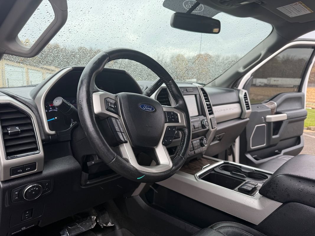 Used 2019 Ford F250 Lariat w/ Chrome Package image 27