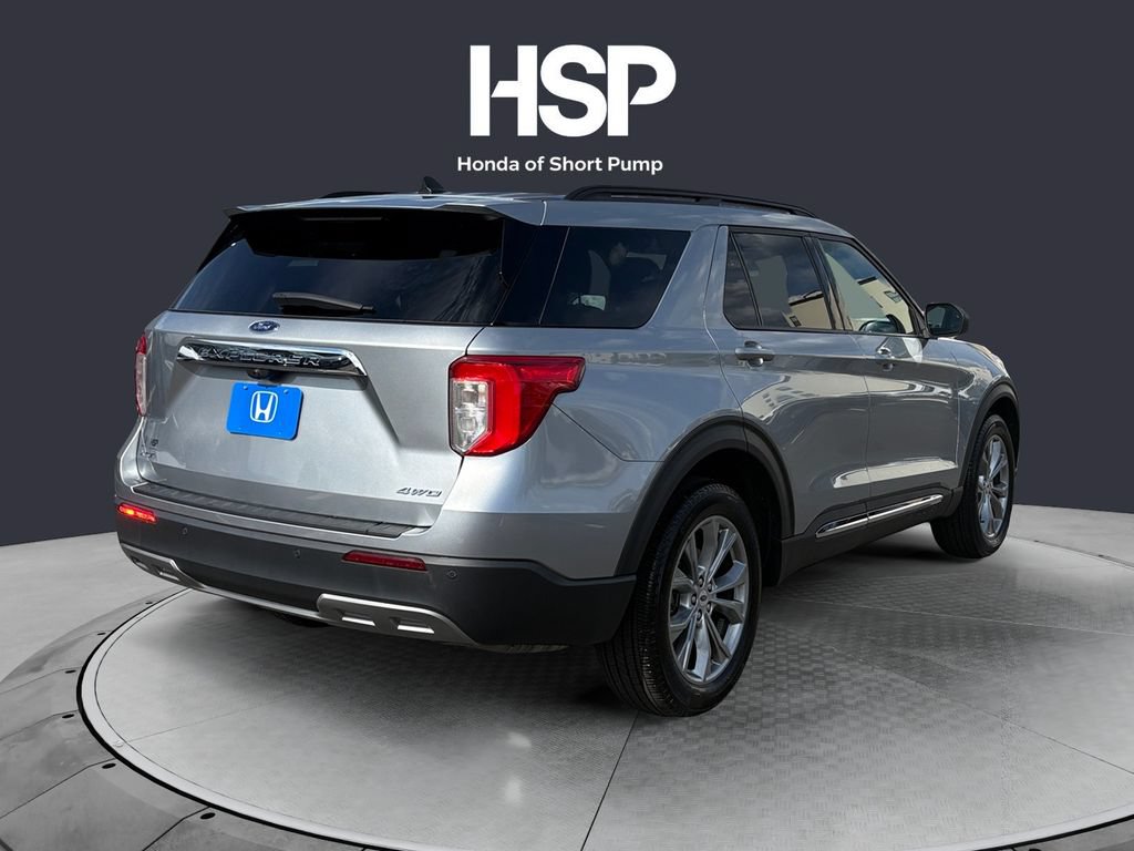 Used 2022 Ford Explorer XLT w/ Equipment Group 202A AWD/4WD image 5