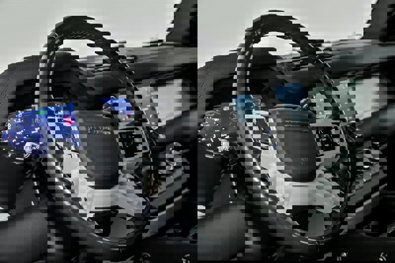 Used 2021 Land Rover Defender 110 image 20