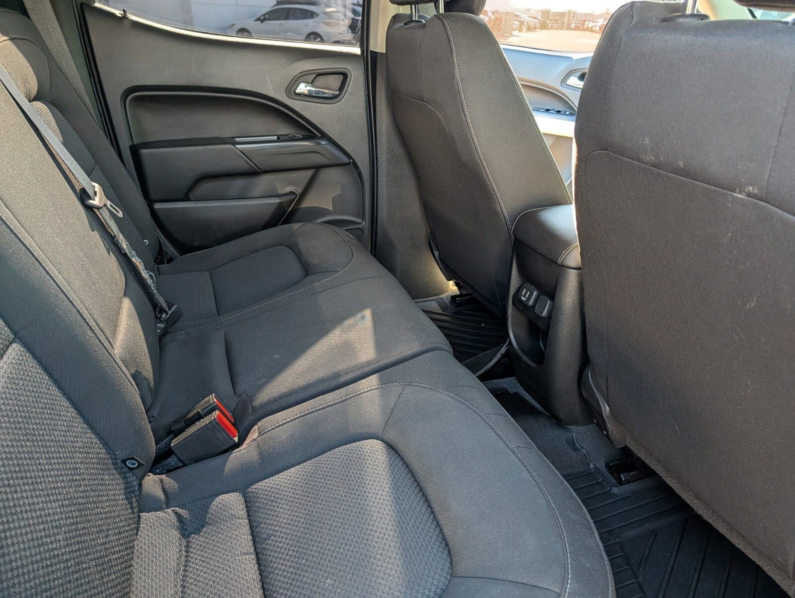 Used 2021 Chevrolet Colorado LT w/ LT Convenience Package RWD image 18