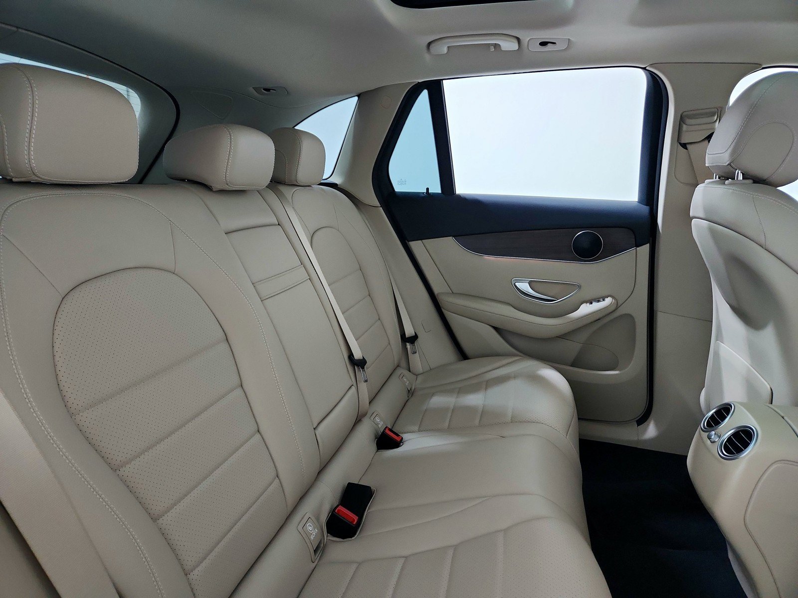 Certified 2022 Mercedes-Benz GLC 300 4MATIC image 22