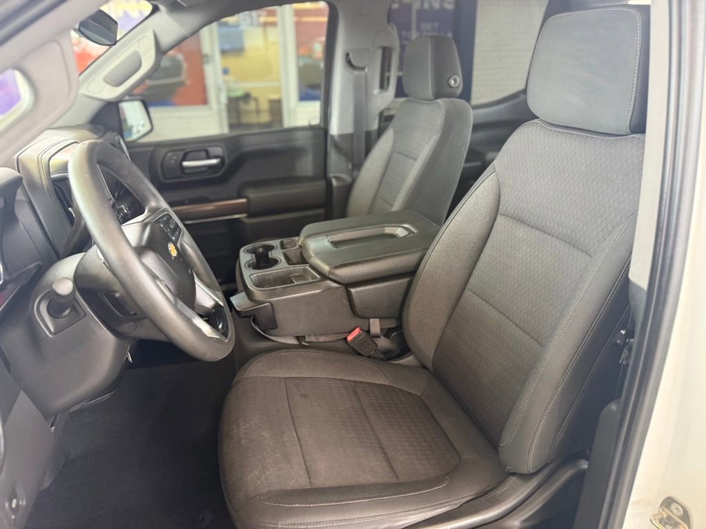 Used 2020 Chevrolet Silverado 1500 LT image 15