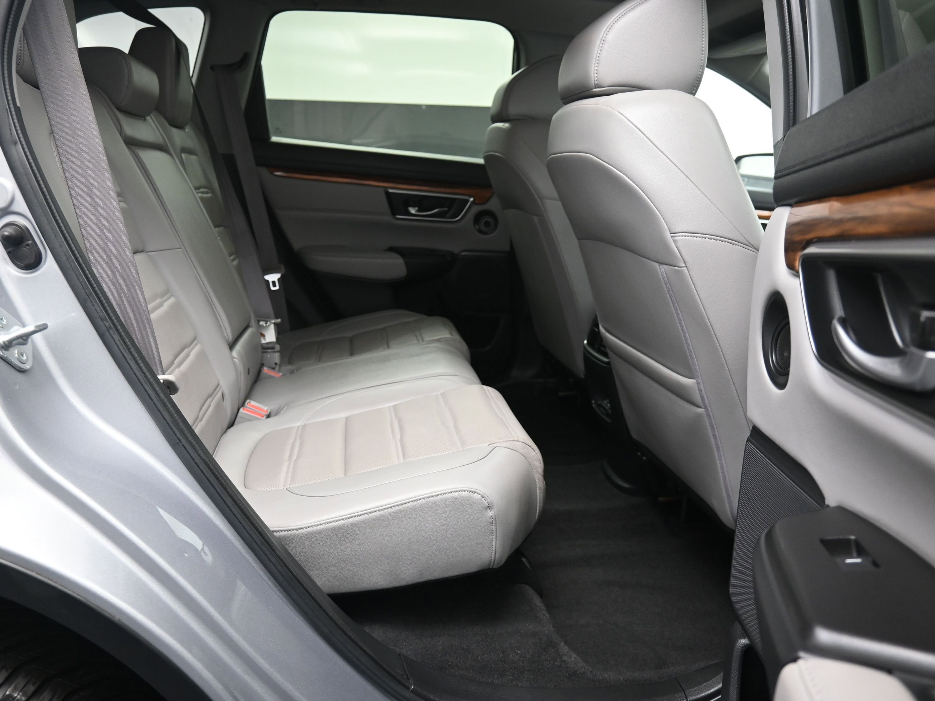 Used 2019 Honda CR-V Touring image 30