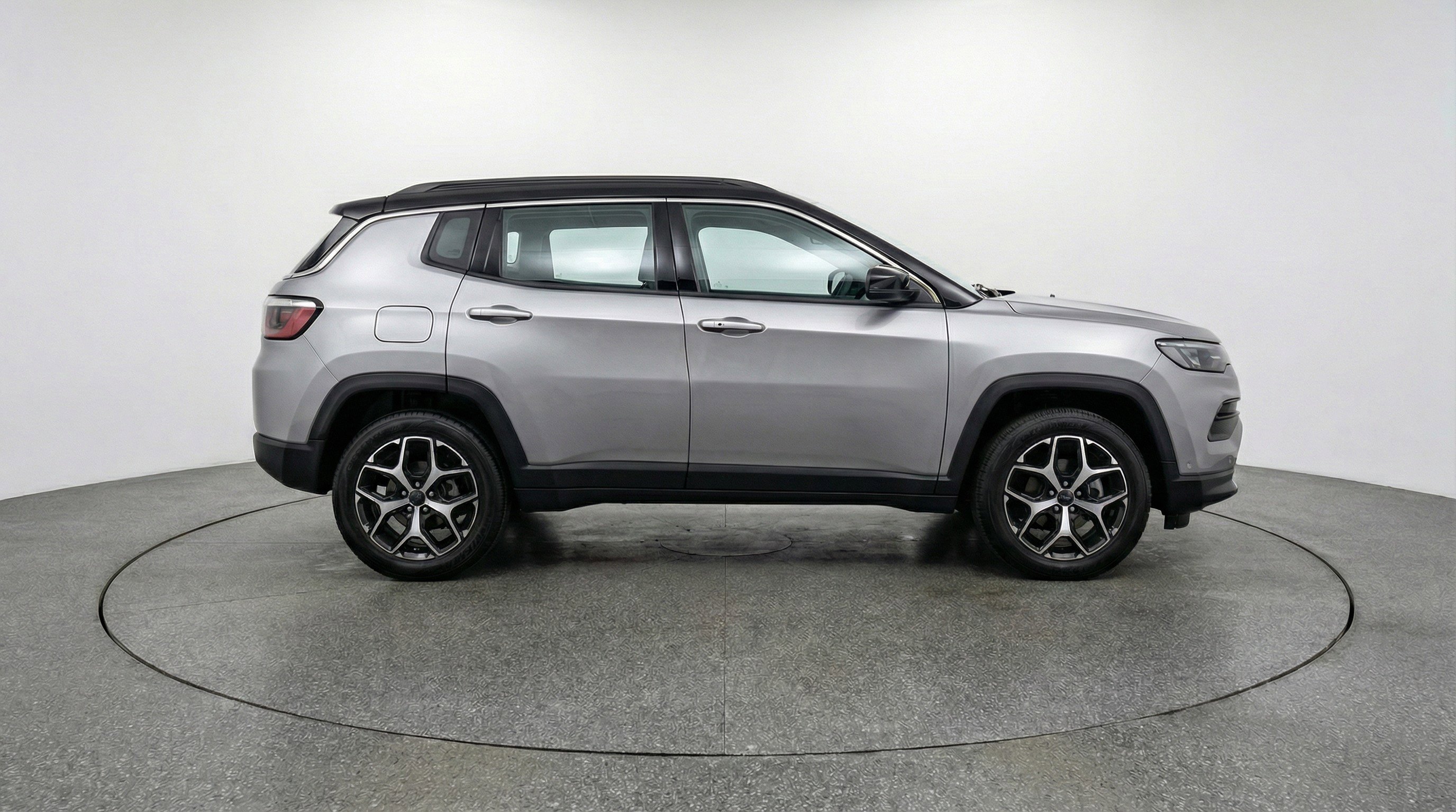 Used 2025 Jeep Compass Limited AWD/4WD image 11