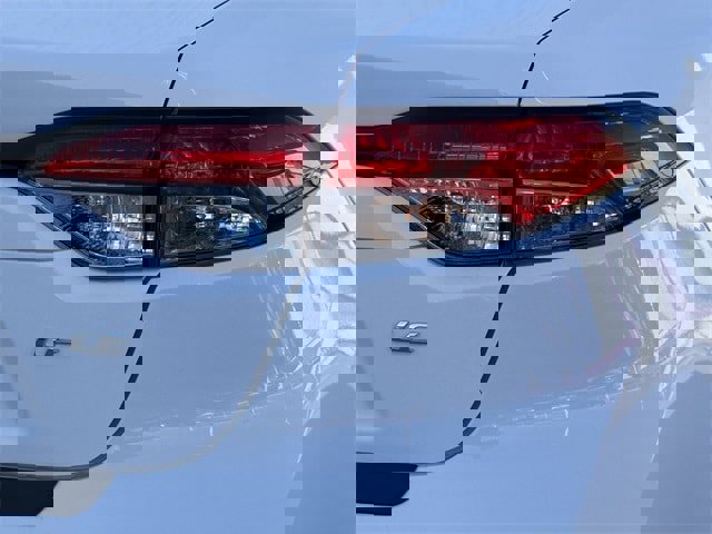 Used 2025 Toyota Corolla LE image 7