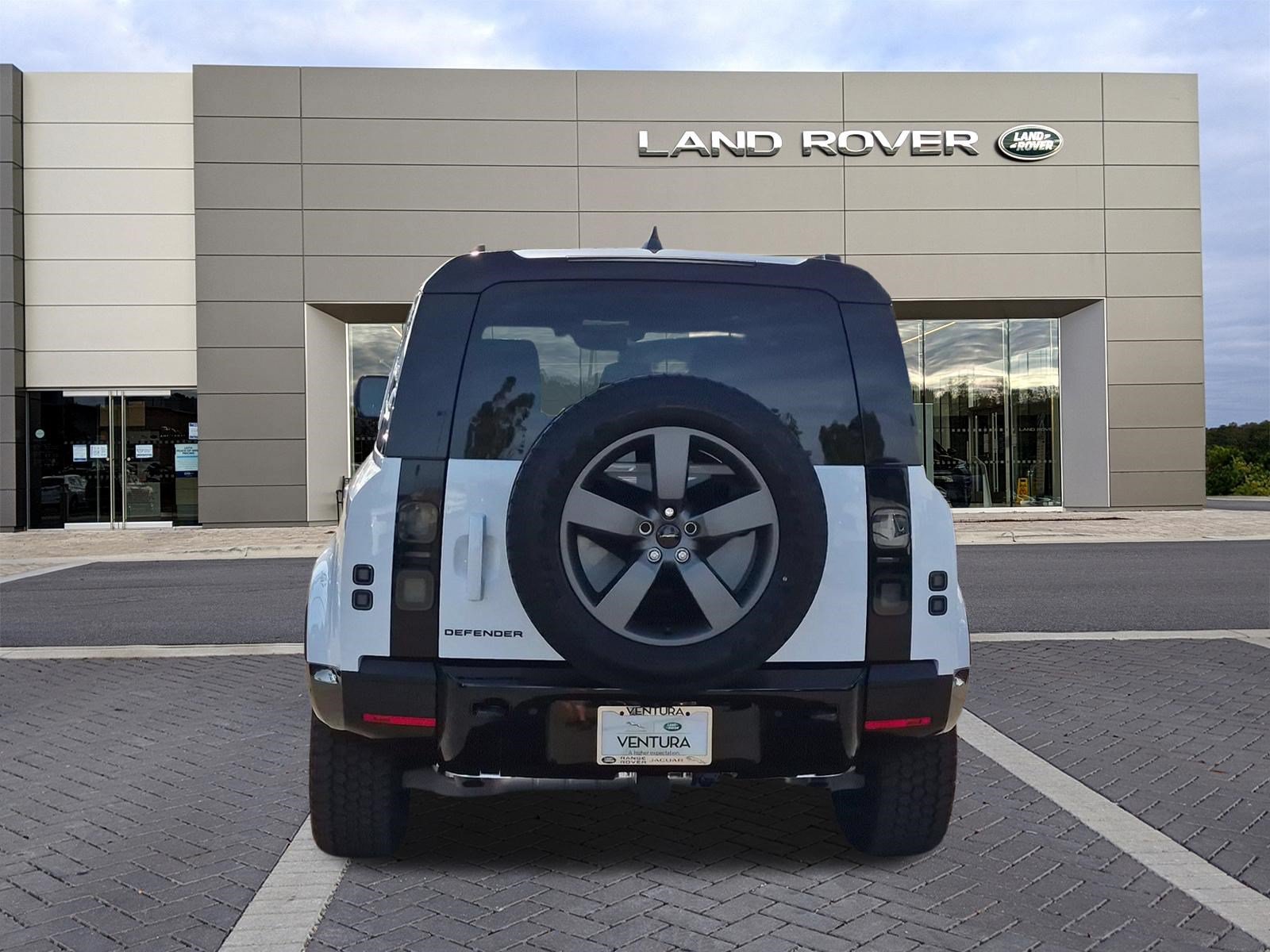 New 2026 Land Rover Defender 110 X-Dynamic SE AWD/4WD image 6