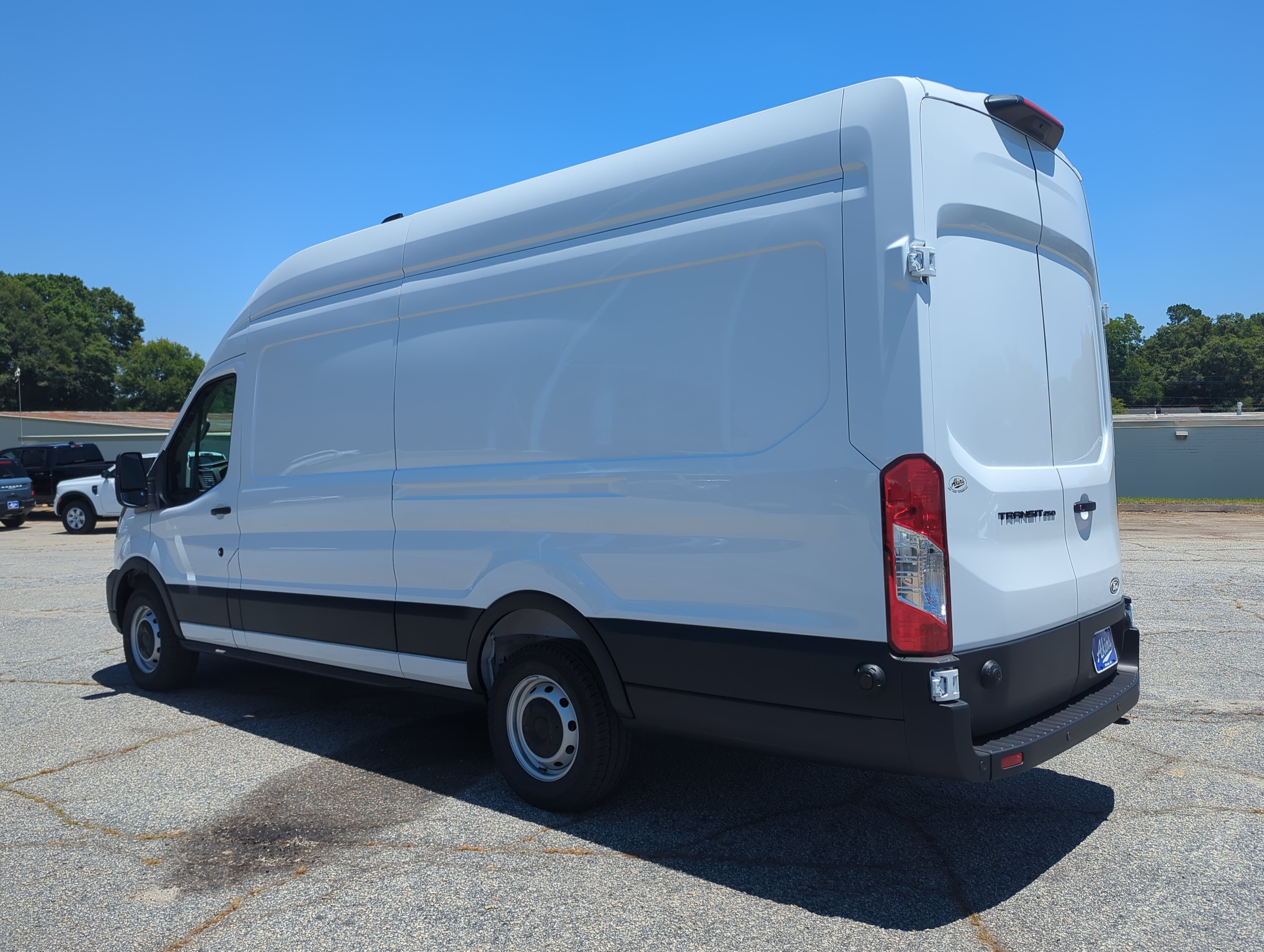 New 2026 Ford Transit 250 148 High Roof Extended RWD image 5