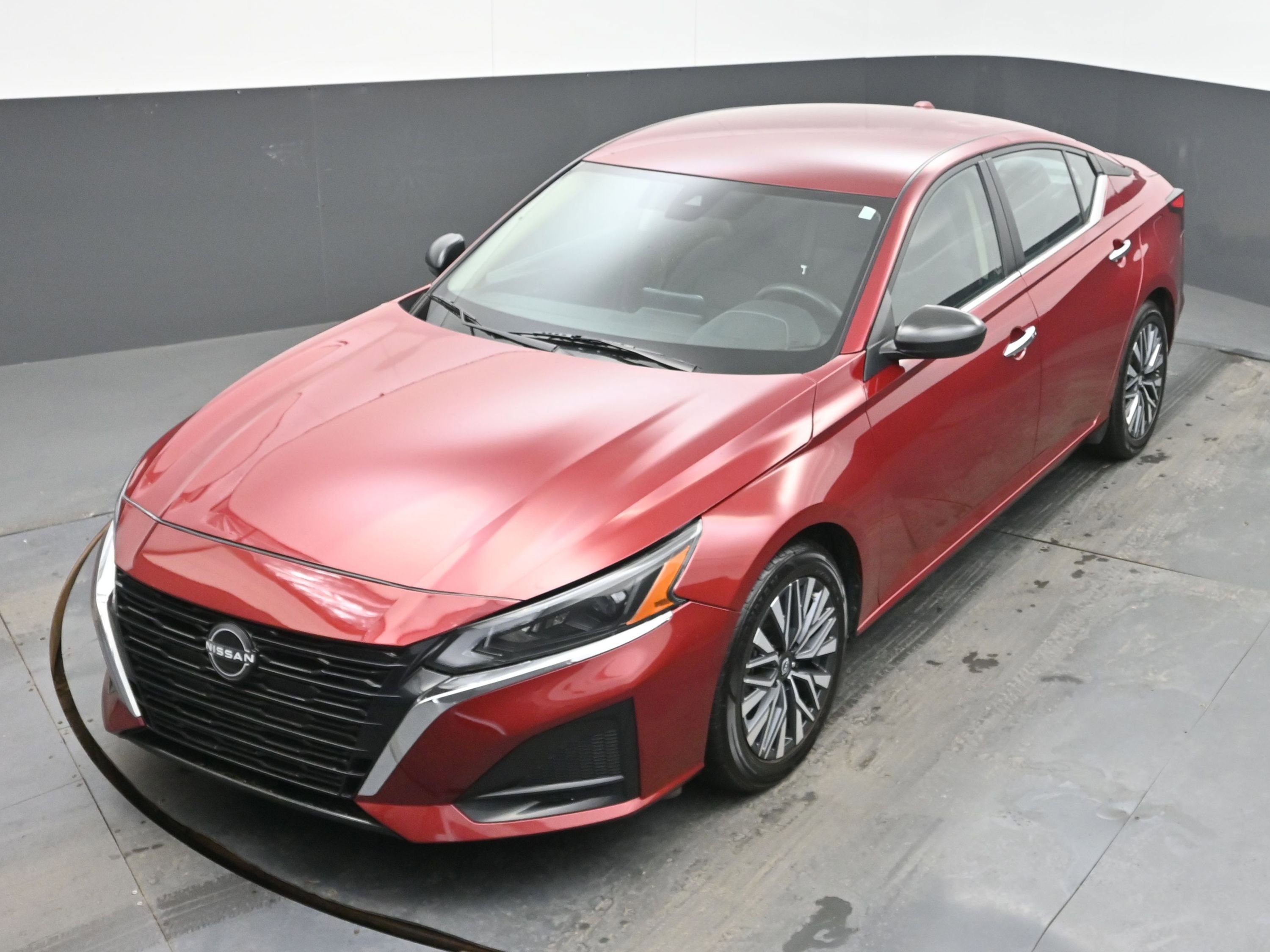 Used 2024 Nissan Altima 2.5 SV image 30