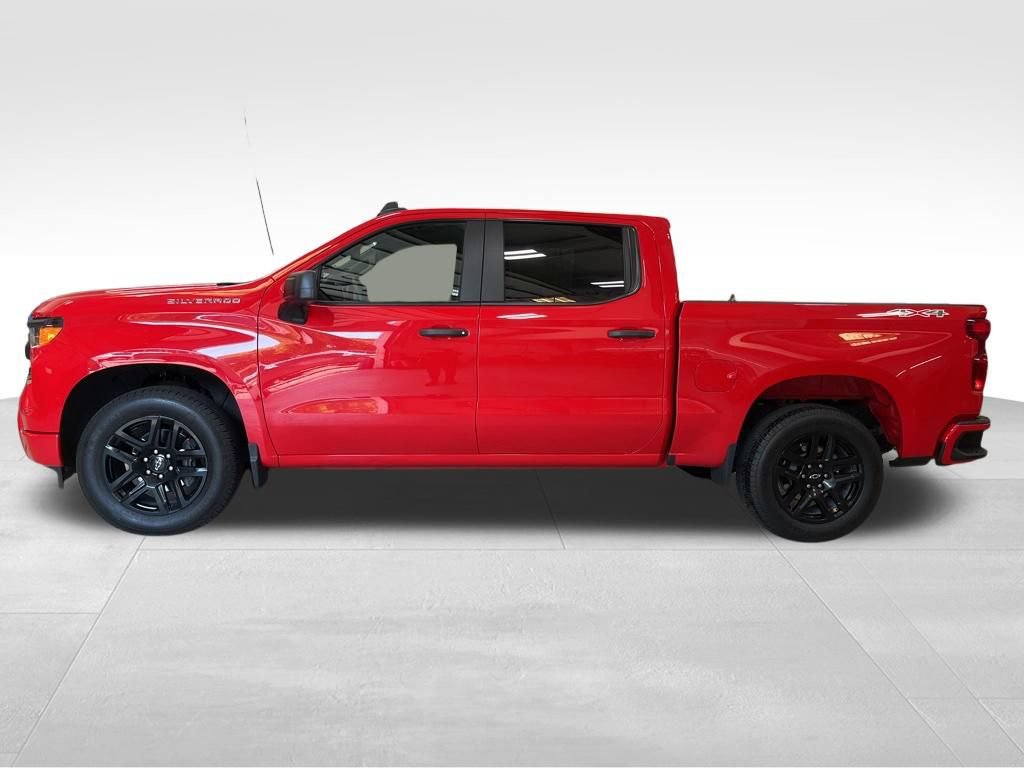 Used 2024 Chevrolet Silverado 1500 Custom AWD/4WD image 2