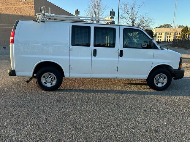Used 2015 Chevrolet Express 2500 RWD image 37
