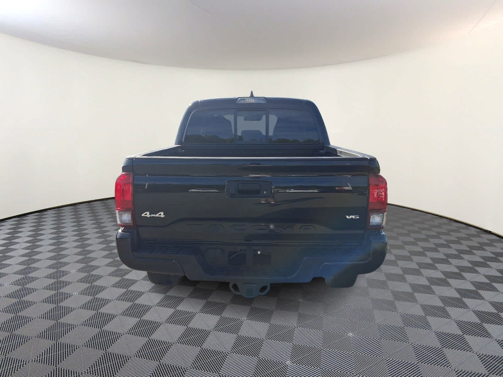 Certified 2022 Toyota Tacoma SR AWD/4WD image 6
